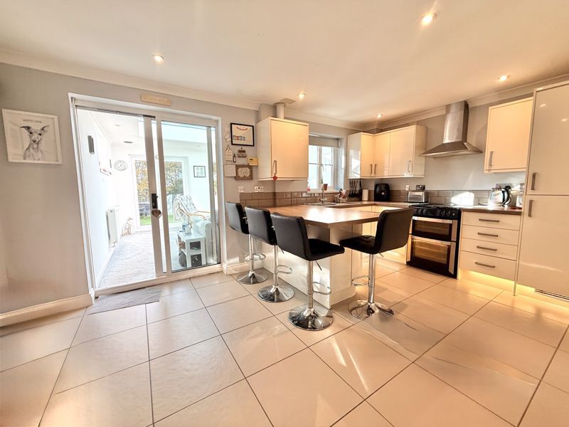 Property photo 3 of 23 Photo 13