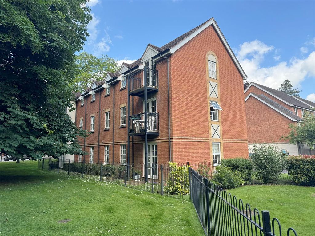 Property photo 1 of 17 Rear 1A.Jpg