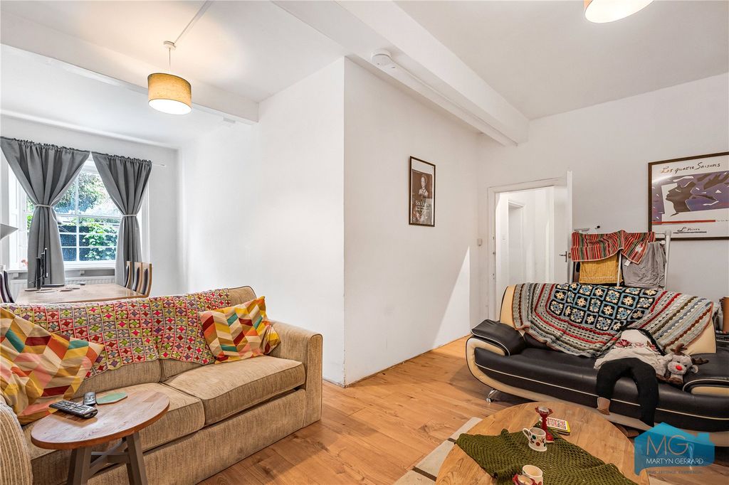 Property photo 3 of 17 Picture No. 28