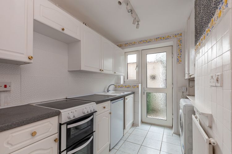 Property photo 1 of 8 265636