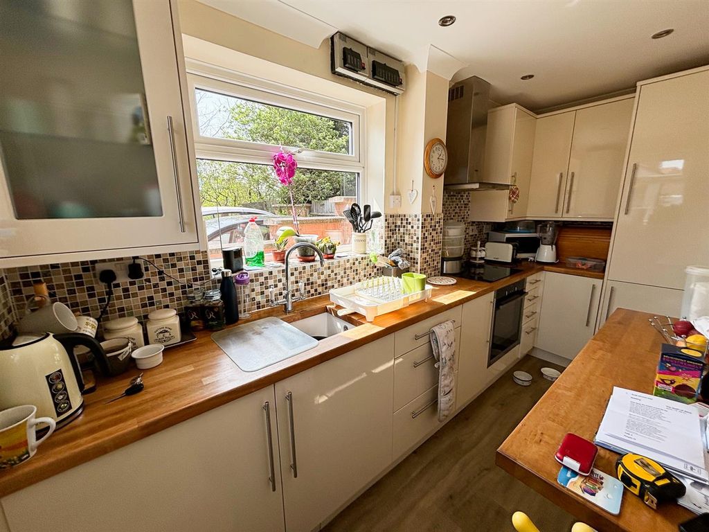 Property photo 3 of 7 Img_3721-2.Jpg