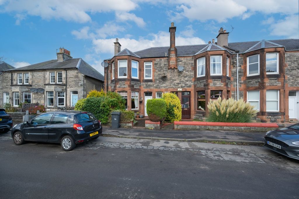 Property photo 1 of 30