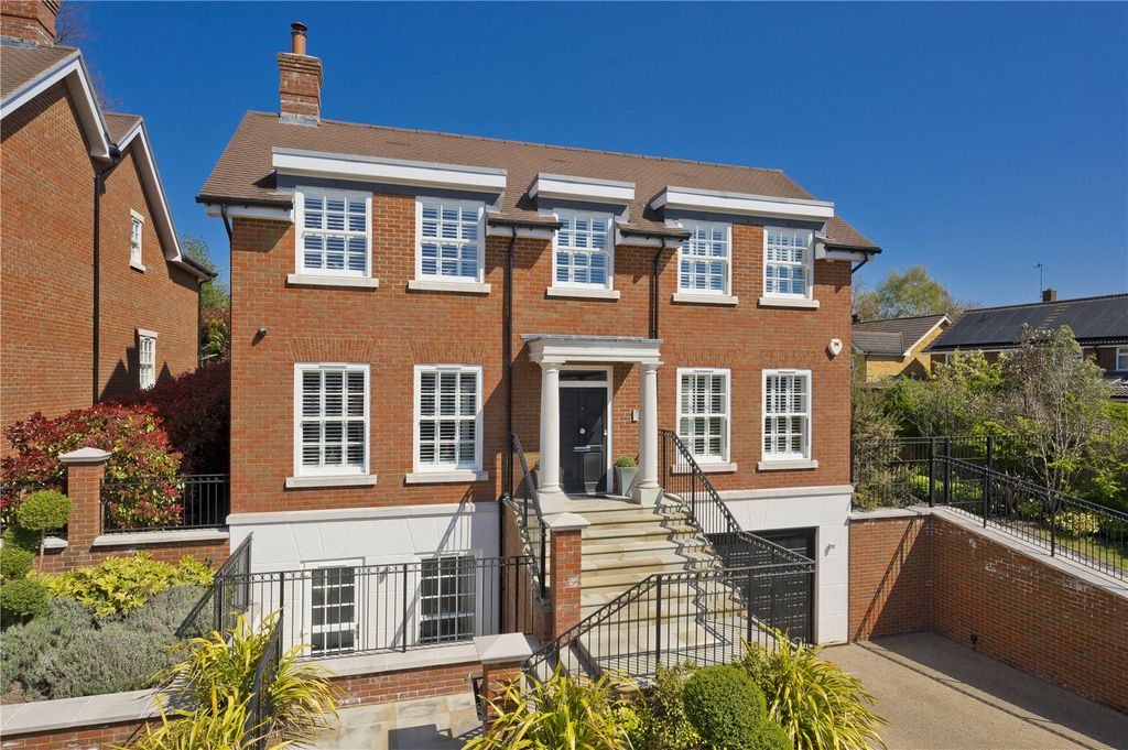 Property photo 1 of 15 Gatton House