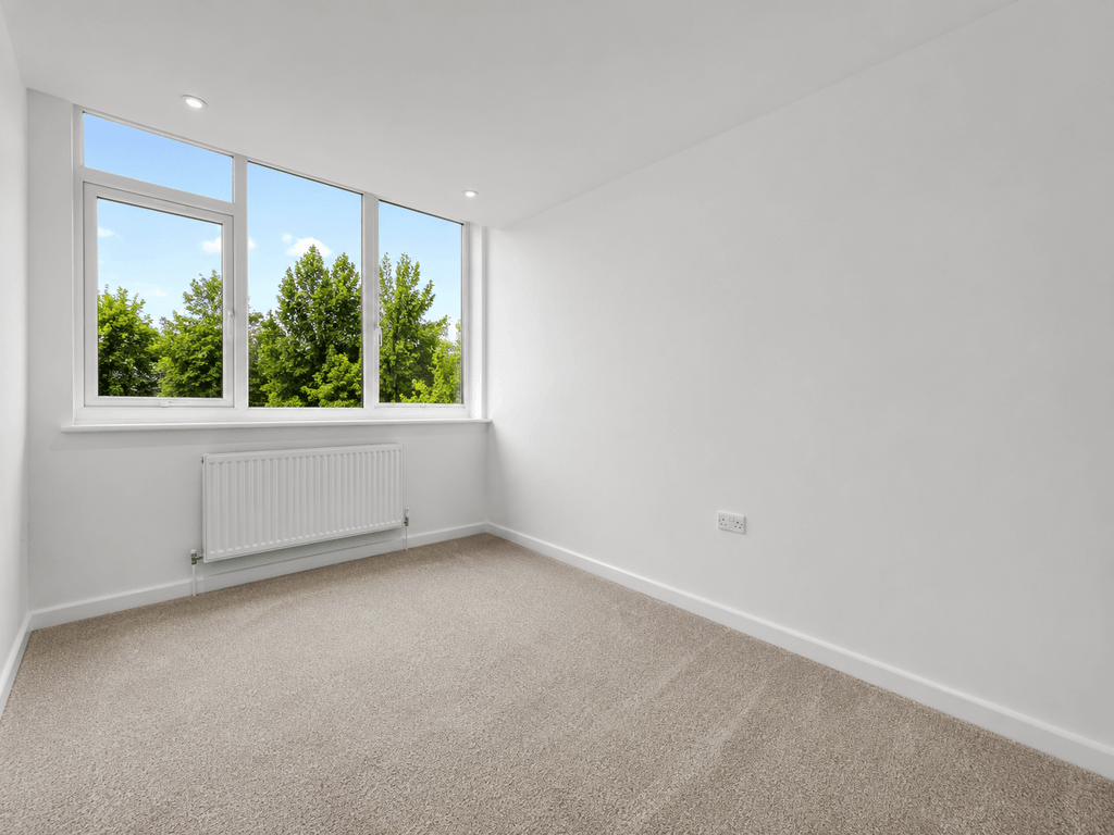 Property photo 2 of 5 Gallery