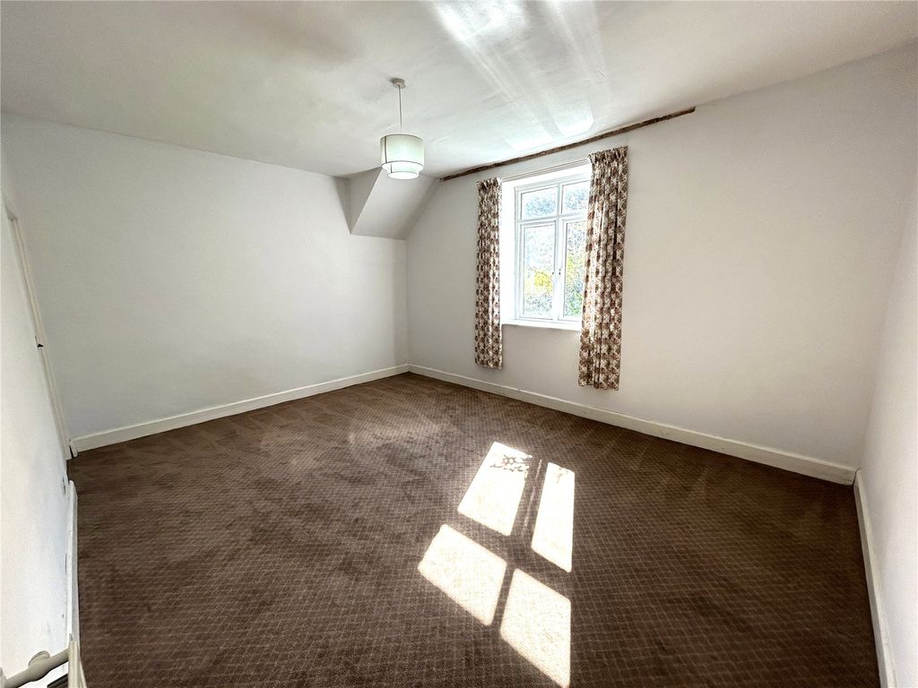 Property photo 2 of 11 Picture No. 04