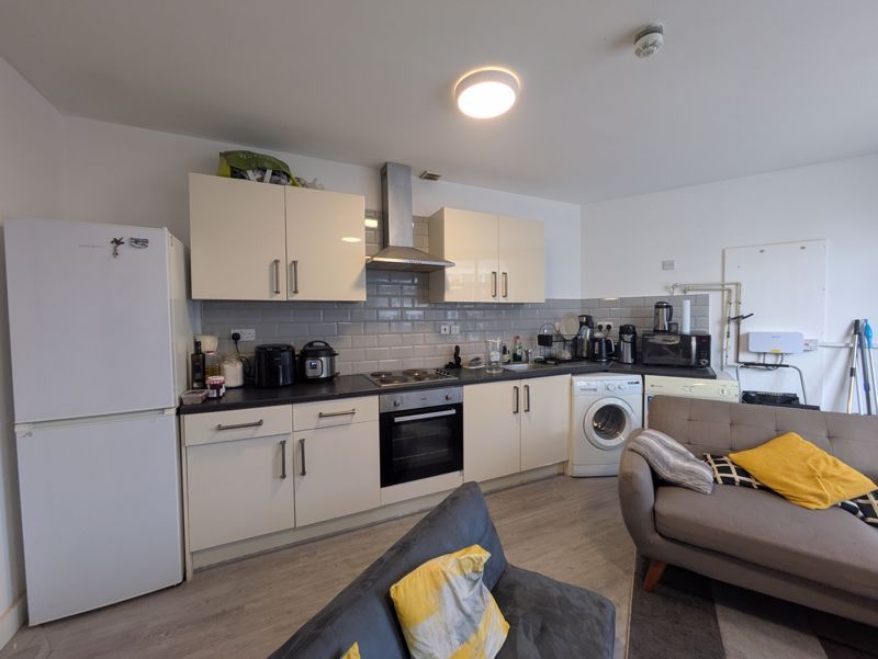 Property photo 2 of 11 Photo 8