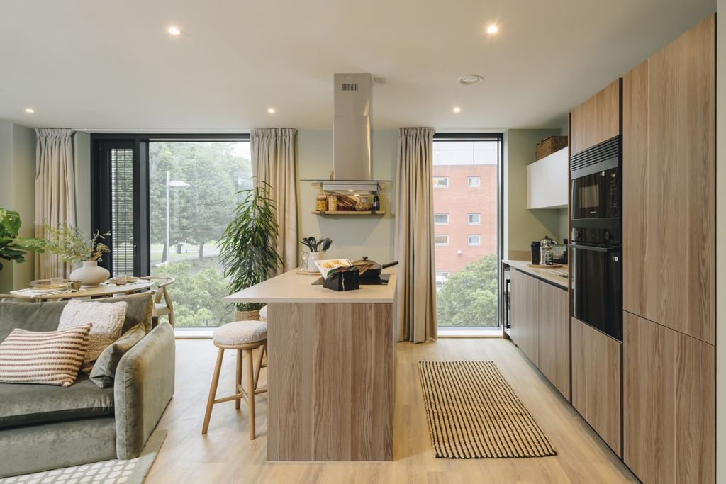 Property photo 1 of 13 21