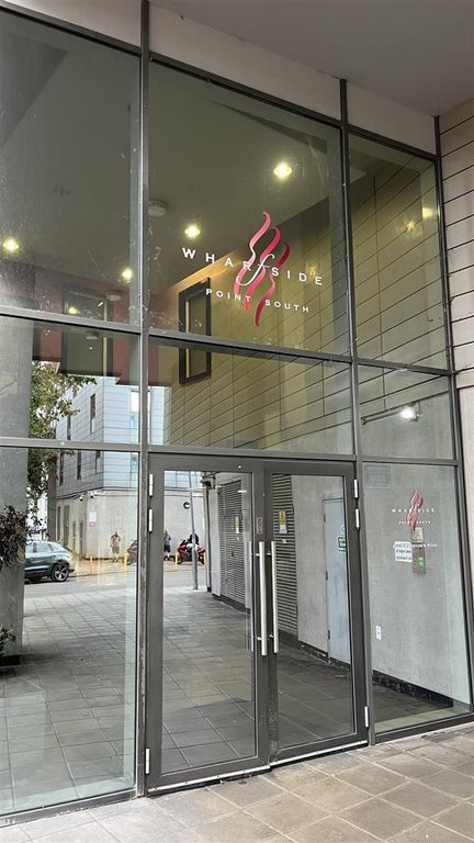 Property photo 3 of 4 Prestons Road, E14 For Rent By Barrain London Esta