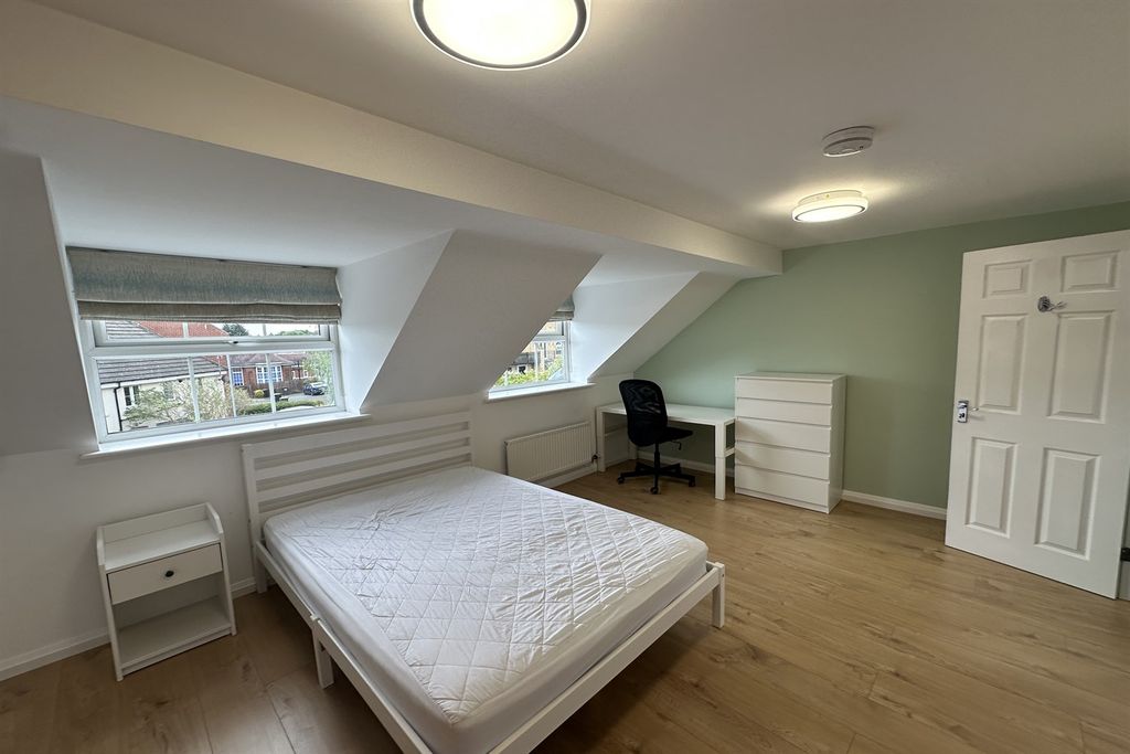 Property photo 1 of 16 (Main)