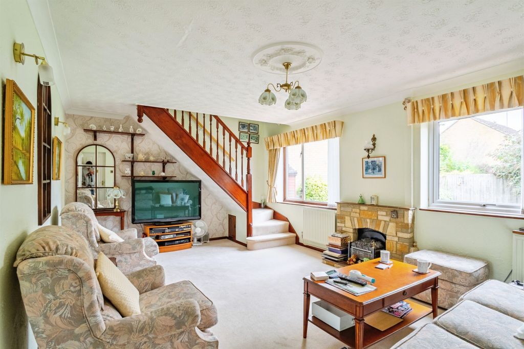 Property photo 2 of 17