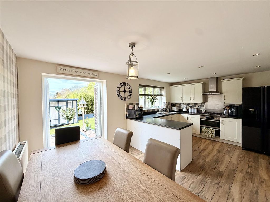 Property photo 2 of 37 2