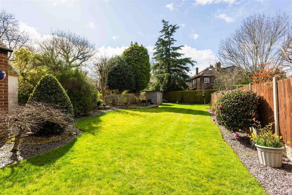 Property photo 3 of 16 00022.Jpg