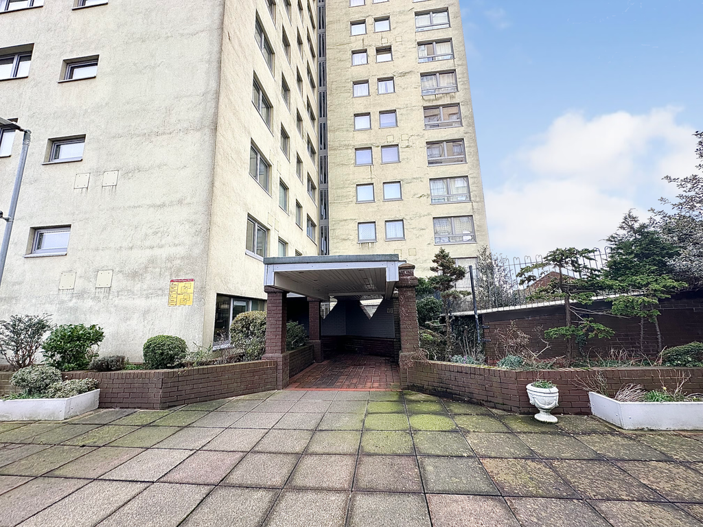 Property photo 2 of 12