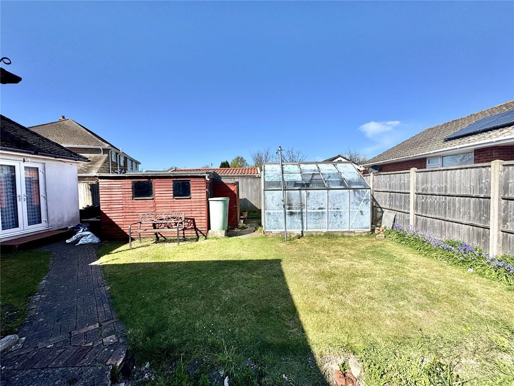 Property photo 2 of 11 Picture No. 18