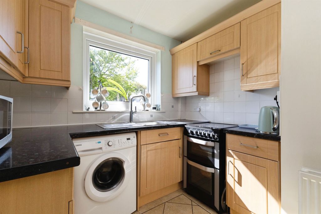 Property photo 2 of 13