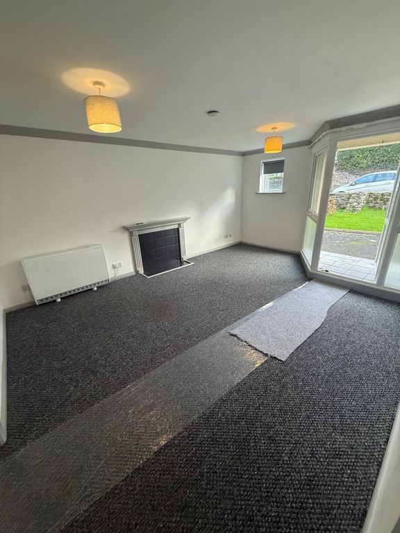 Property photo 3 of 8 Sitting Room