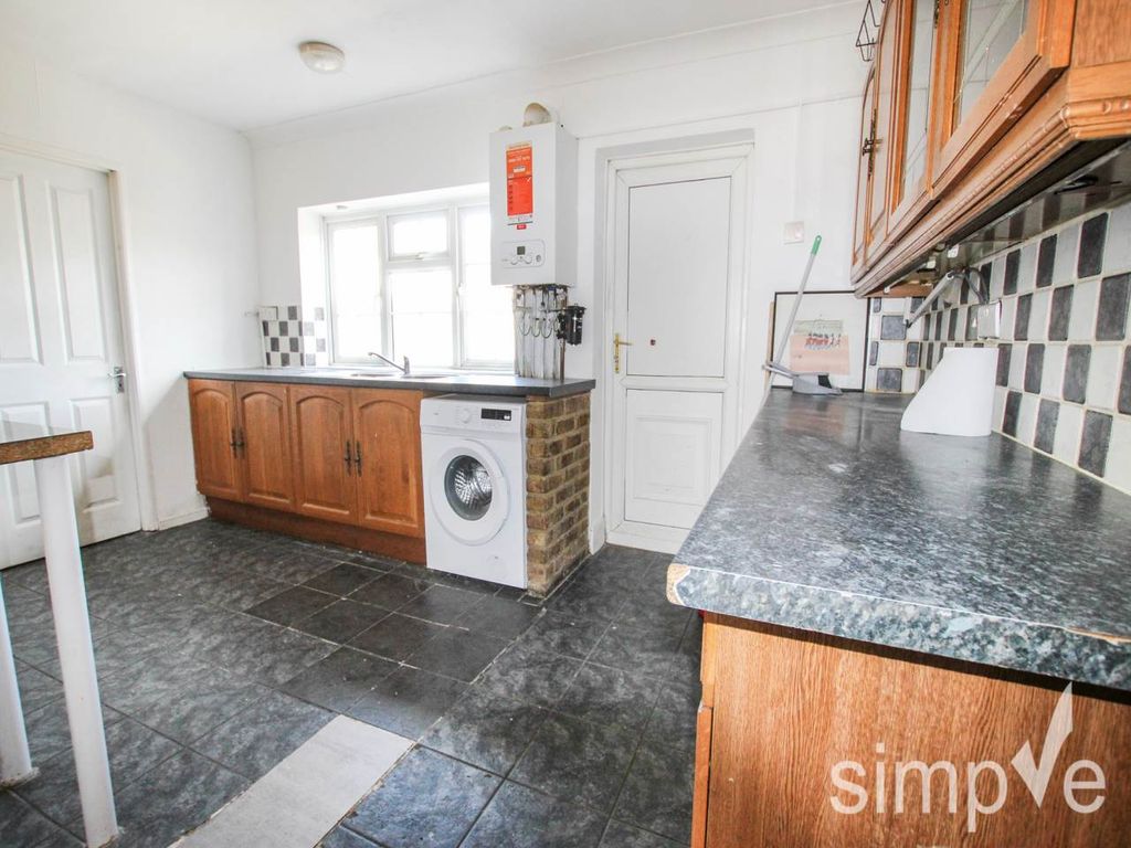 Property photo 3 of 12 Img_0915