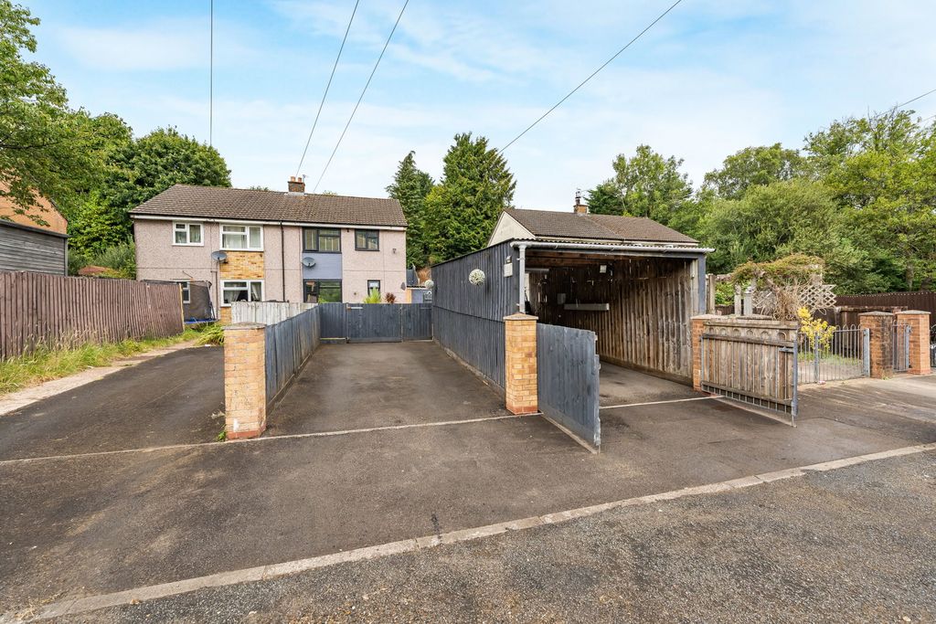 Property photo 2 of 37