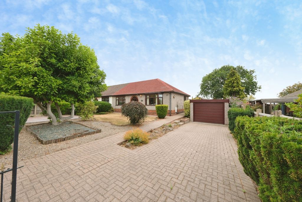 Property photo 2 of 16 Pbox-Img.Jpg