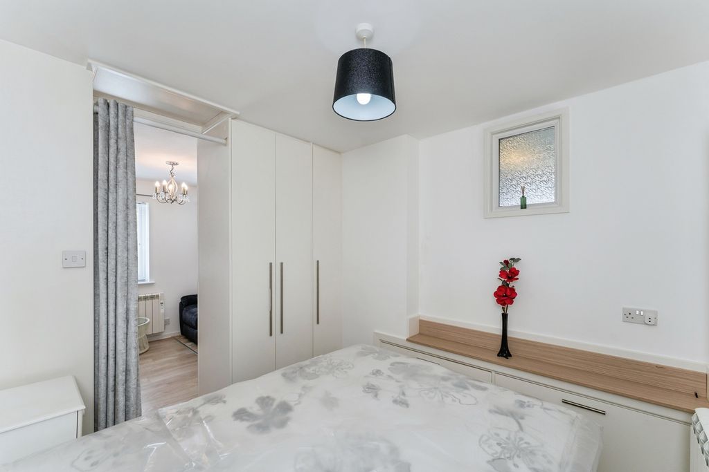 Additional image 10 of 1 bed flat for saleLon Ceiriog, Prestatyn, Denbighshire LL19