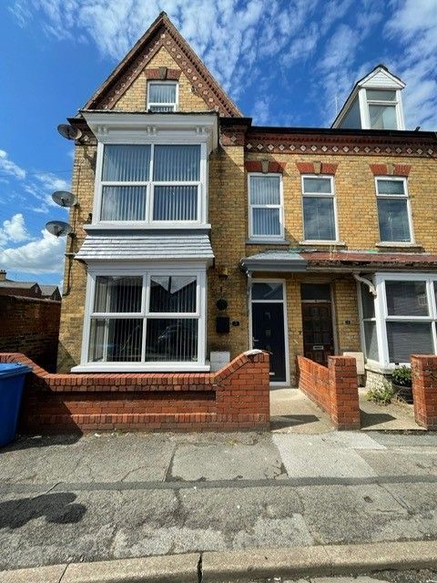 Property photo 1 of 9