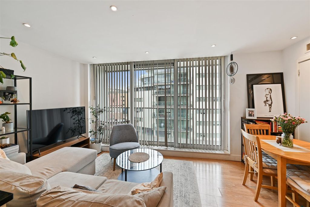 Property photo 1 of 7 04-B16Ddsc_8817 (1).Jpg