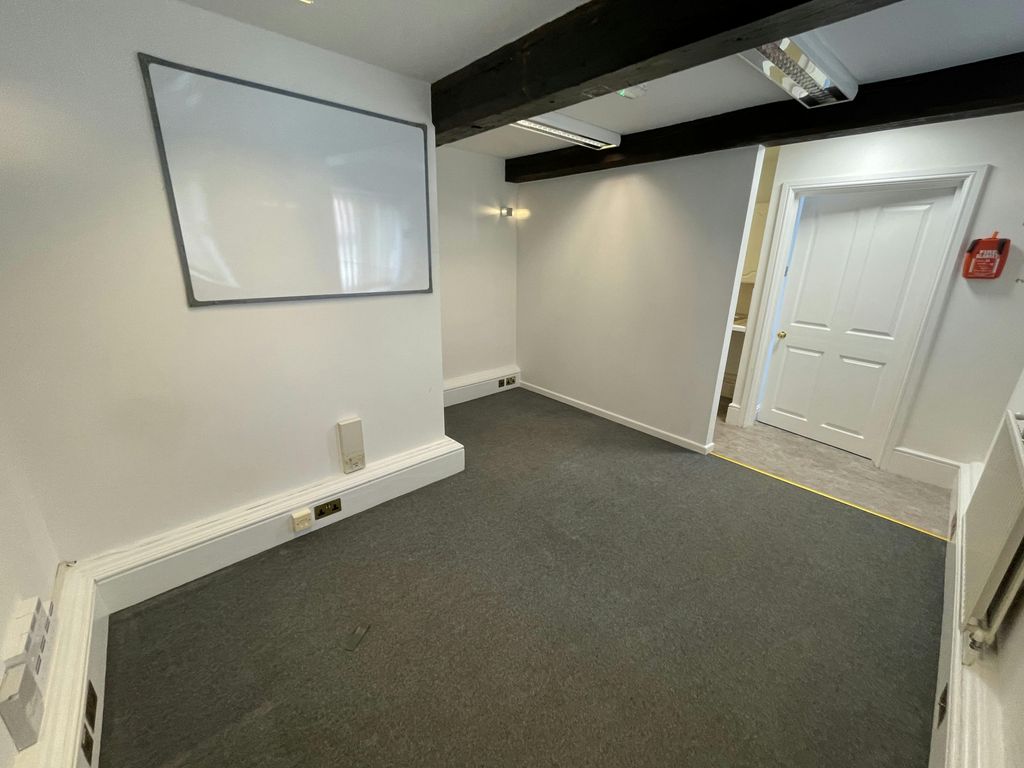 Property photo 3 of 6 Img_1435.Jpg