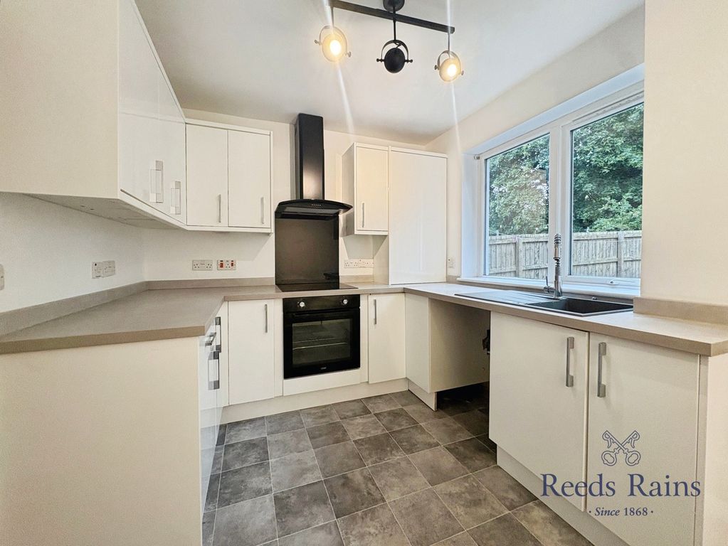 Property photo 2 of 15 Pbox-Img.Jpg