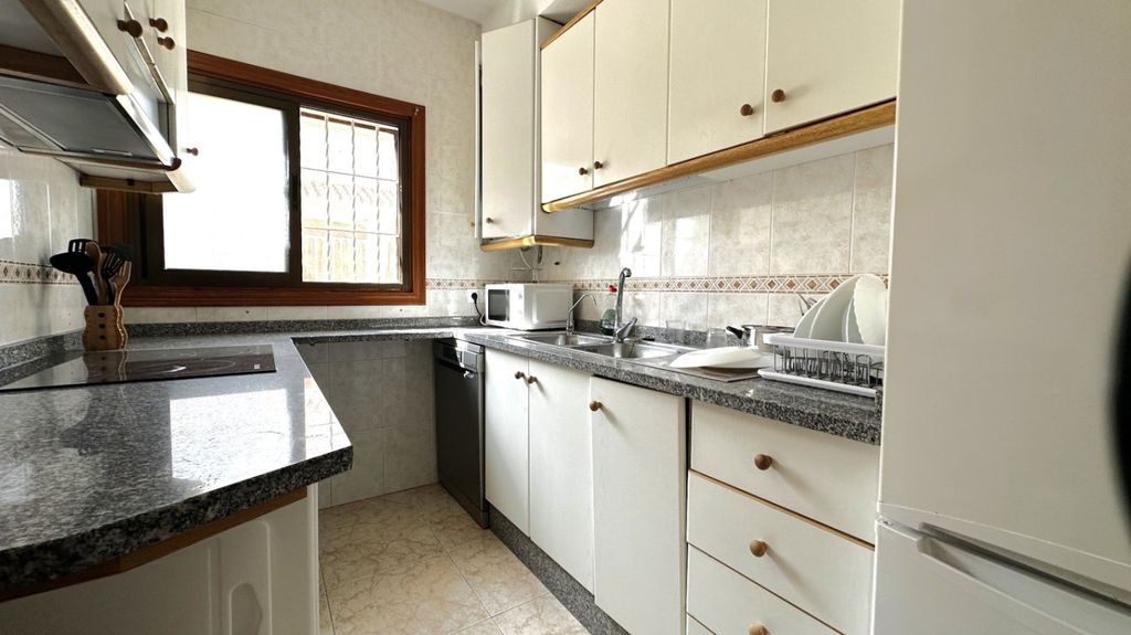 Property photo 3 of 43