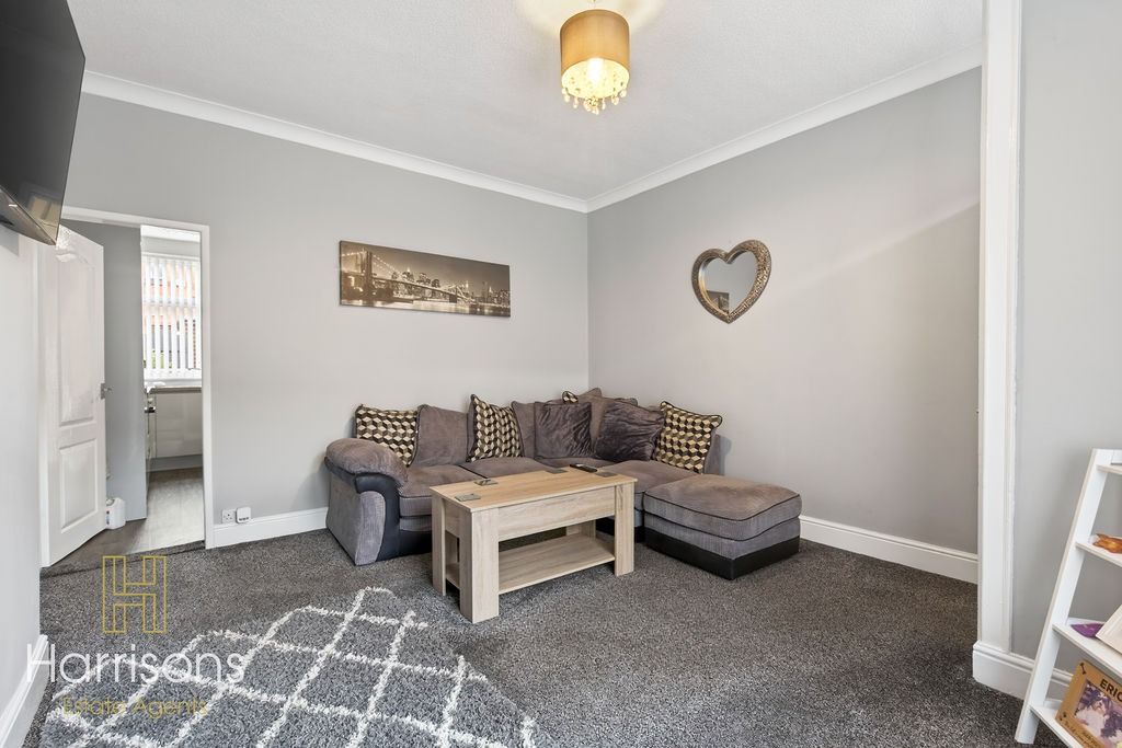 Property photo 3 of 19 4806858