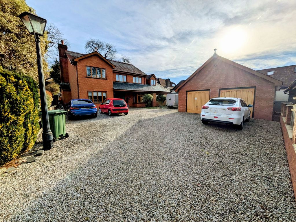 Property photo 1 of 30