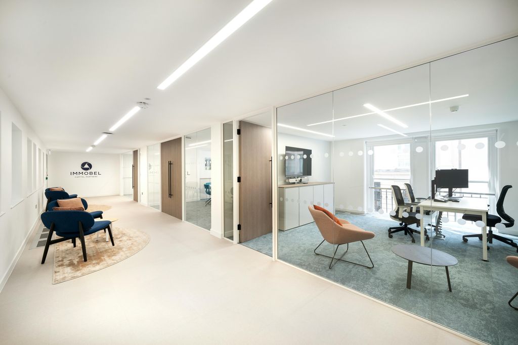 Property photo 2 of 73 Princeshojermynst12Mezz.Jpg