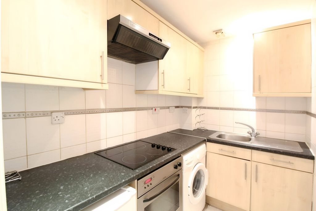 Property photo 3 of 7 Picture No. 10