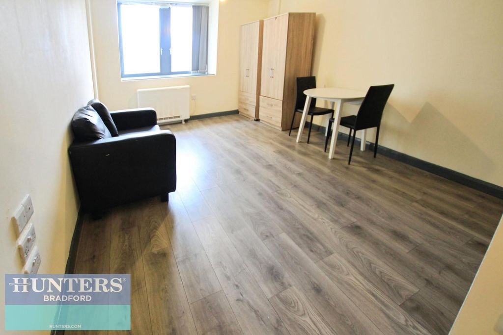 Property photo 3 of 9 9527101c-Img_1714.Jpg