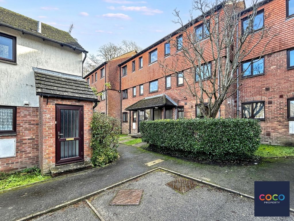 Property photo 1 of 9 4915811
