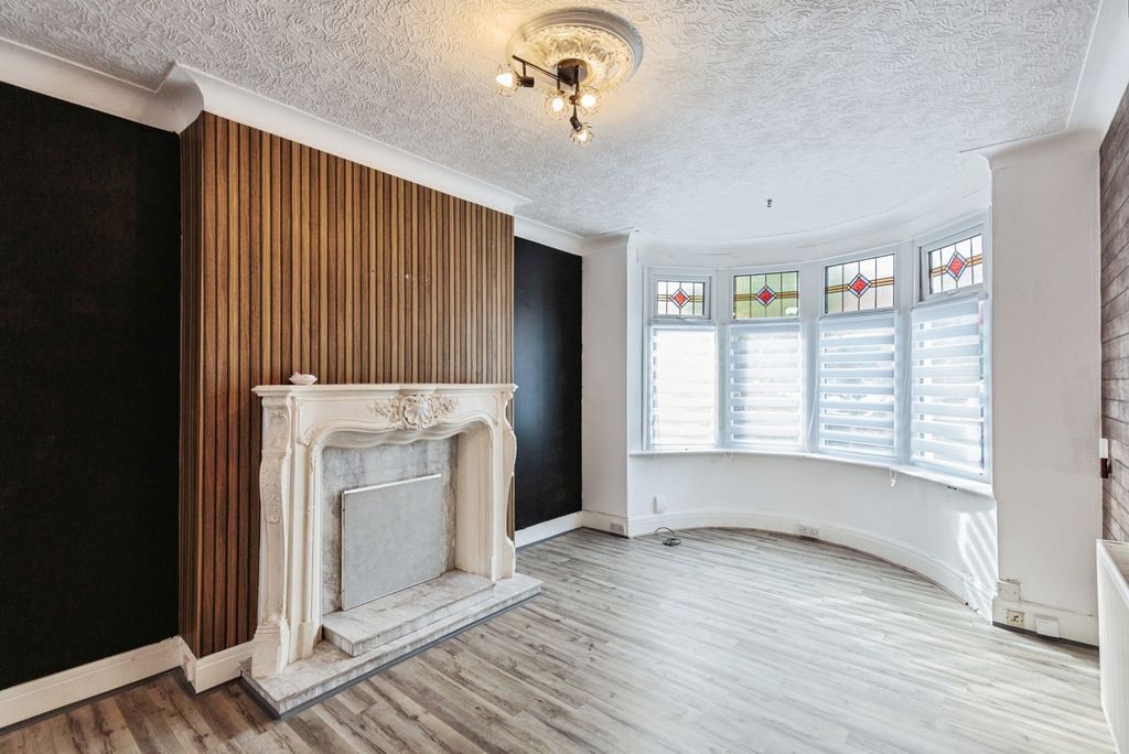 Property photo 2 of 14 Pbox-Img.Jpg