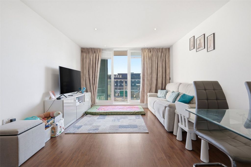 Property photo 2 of 12 Picture No. 08