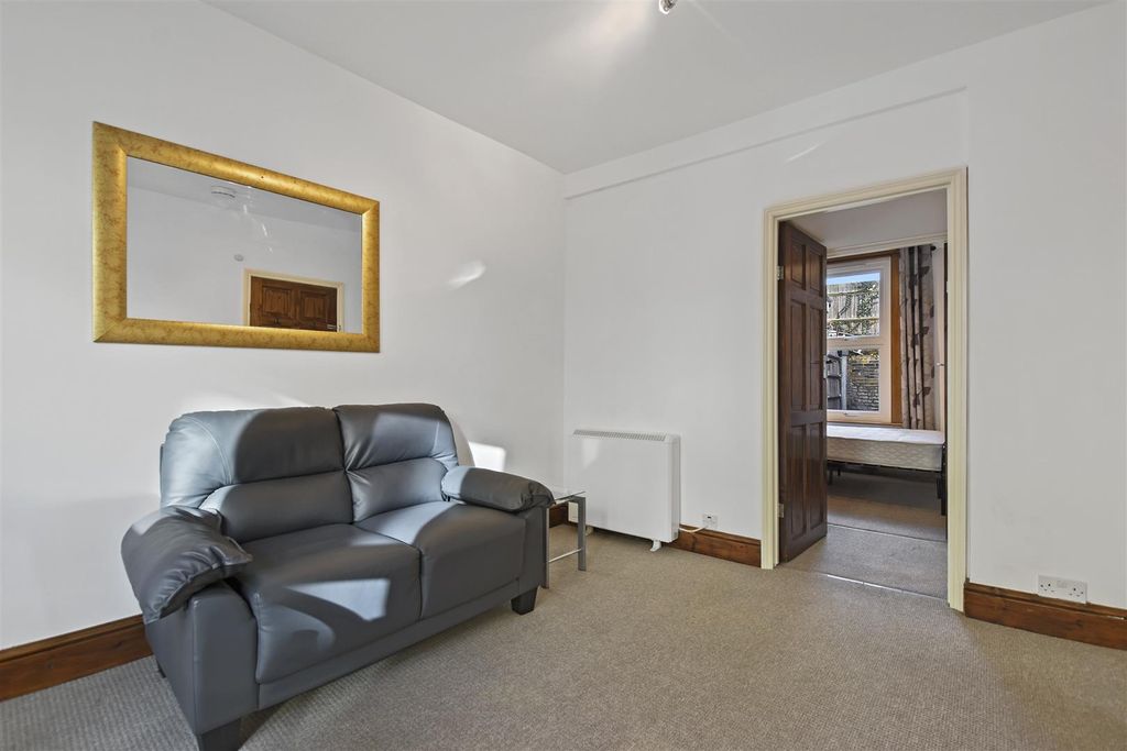 Property photo 2 of 11 1Fbeb1E1-43Ae-485F-A1Fb-9A2Ab8665B43Rhhbf - 20A Pr