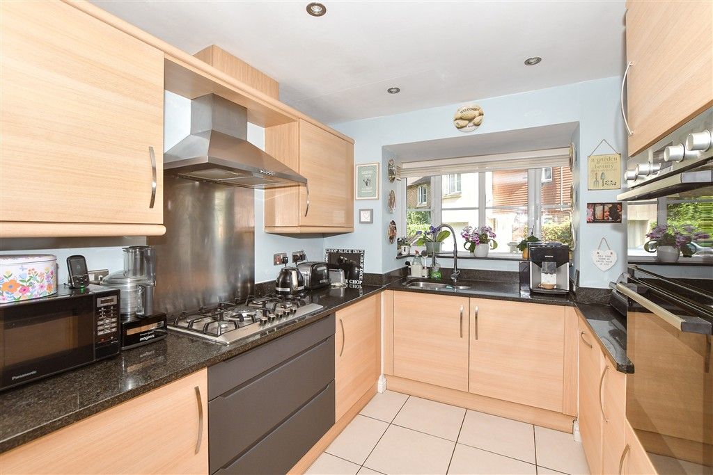 Property photo 3 of 13 Kitchen/ Dining Room