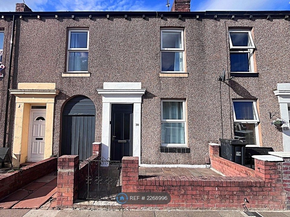 Property photo 1 of 12