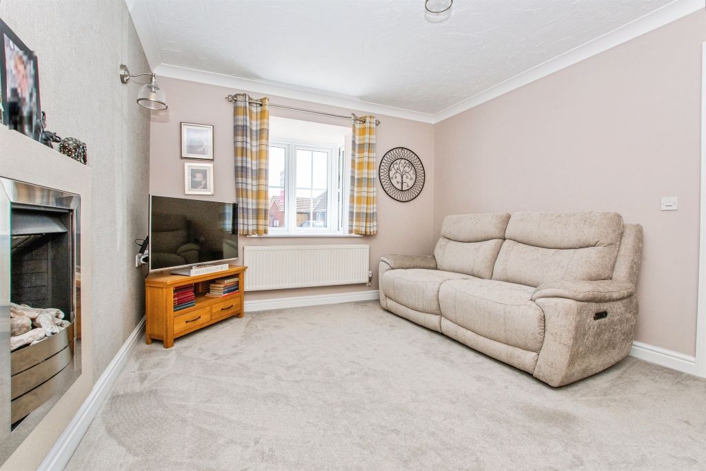 Property photo 3 of 19