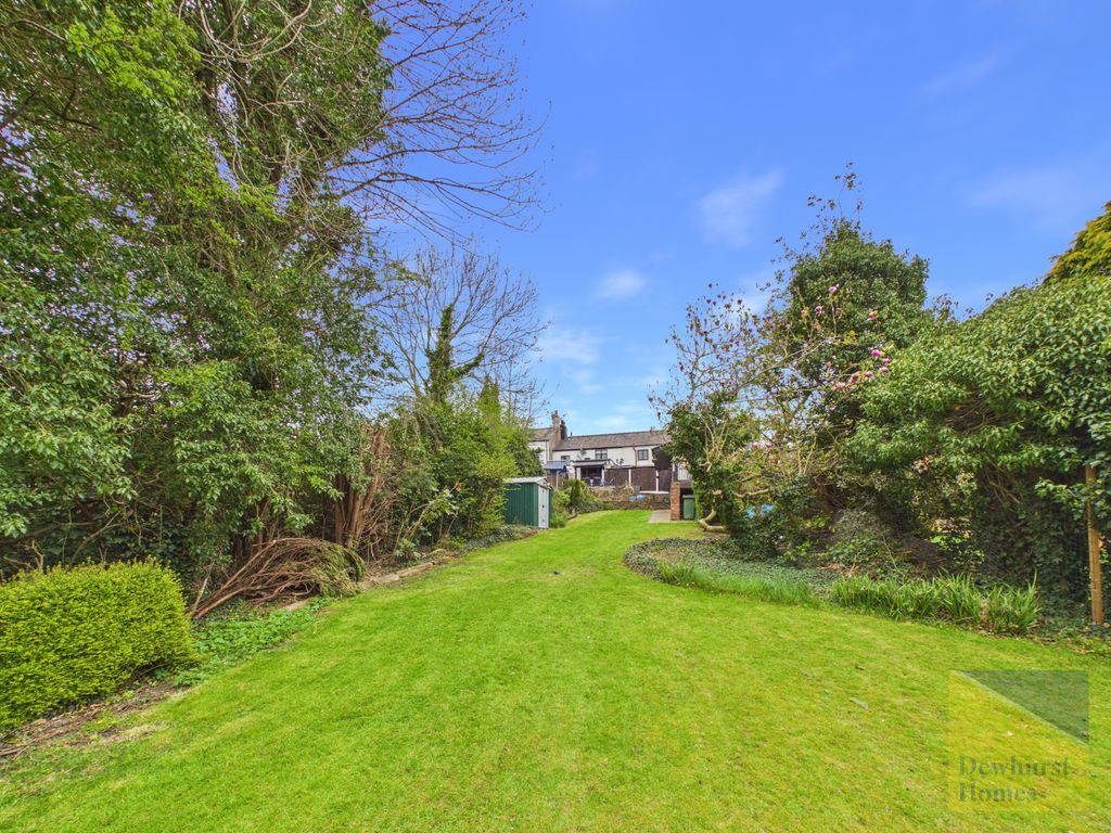 Property photo 2 of 27