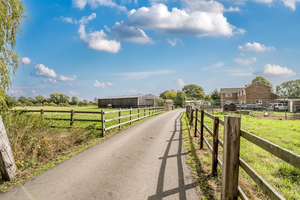 Property photo 3 of 20 13500502768c2c524605A5