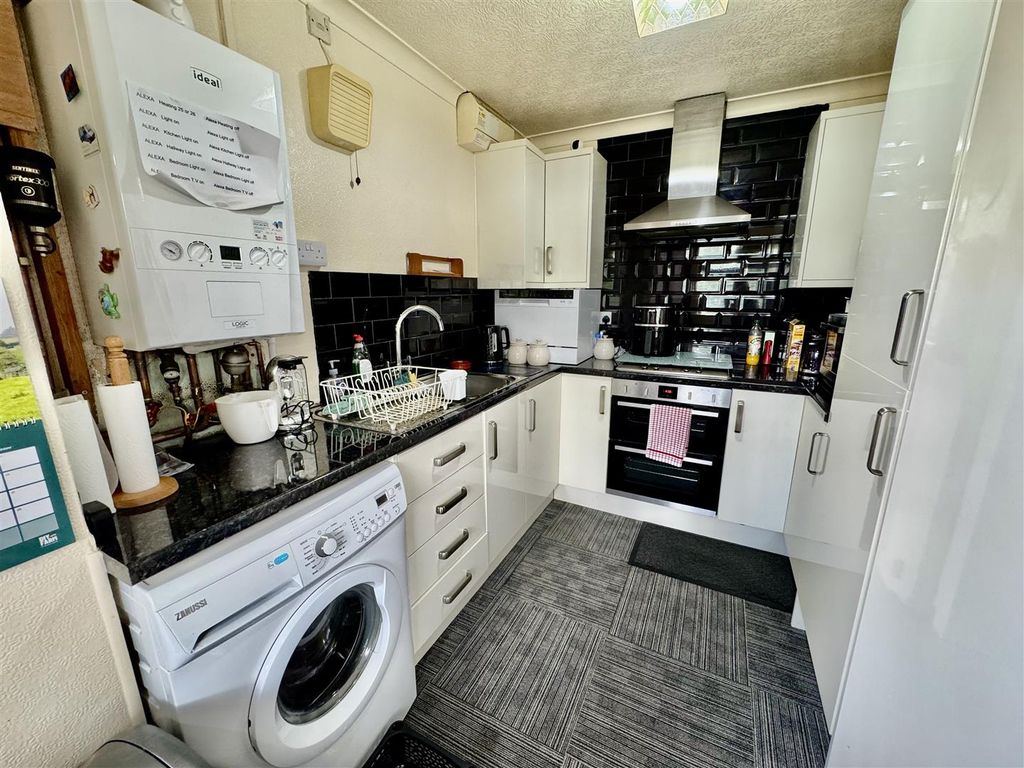 Additional image 5 of 2 bed detached bungalow for saleAwel Y Grug, Porthmadog LL49
