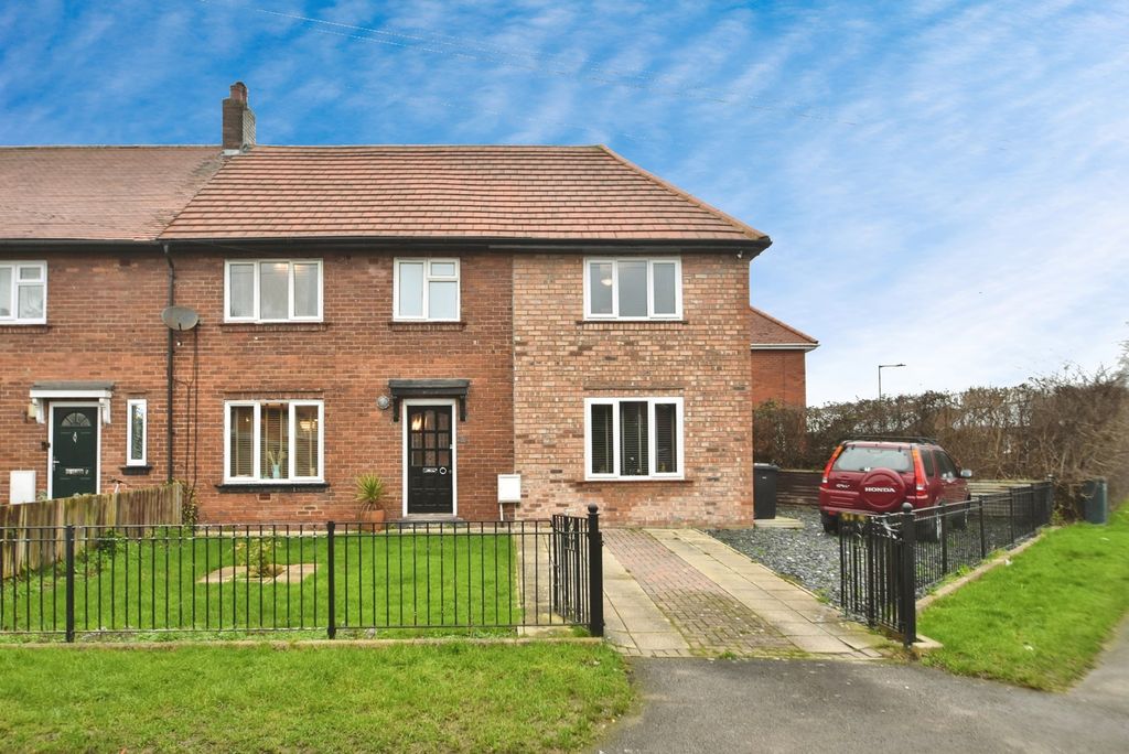 Property photo 1 of 32 Pbox-Img.Jpg