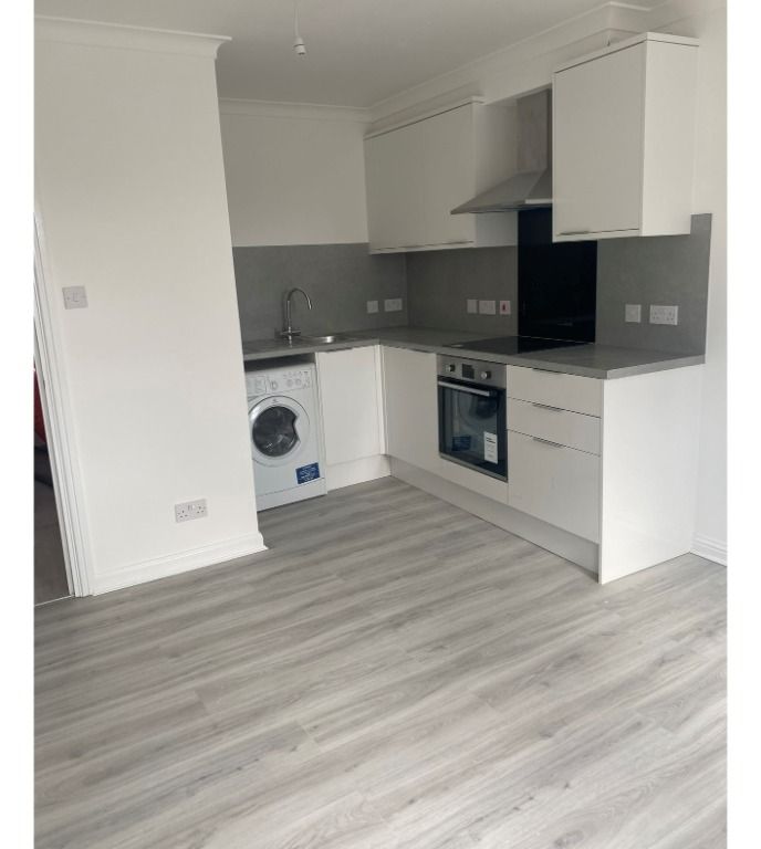 Property photo 1 of 3