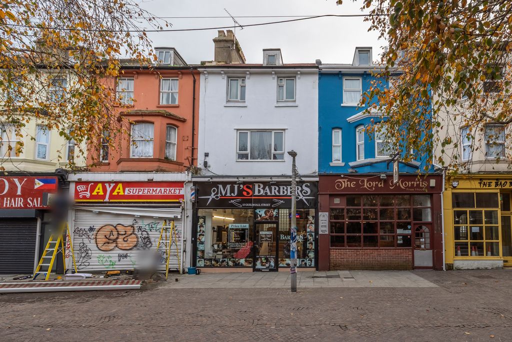 Property photo 1 of 25