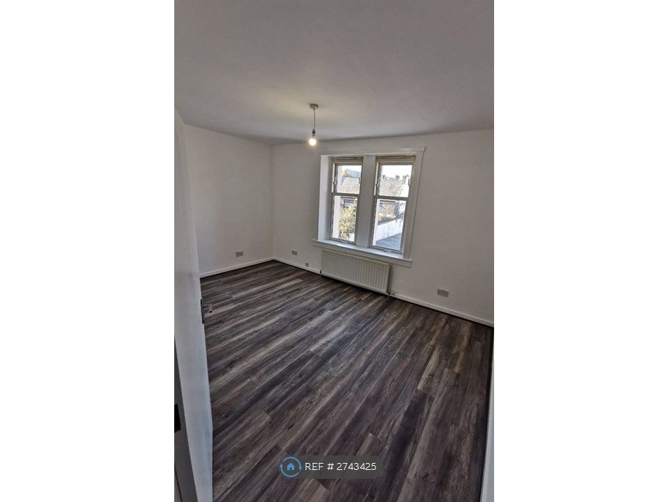 Property photo 2 of 3