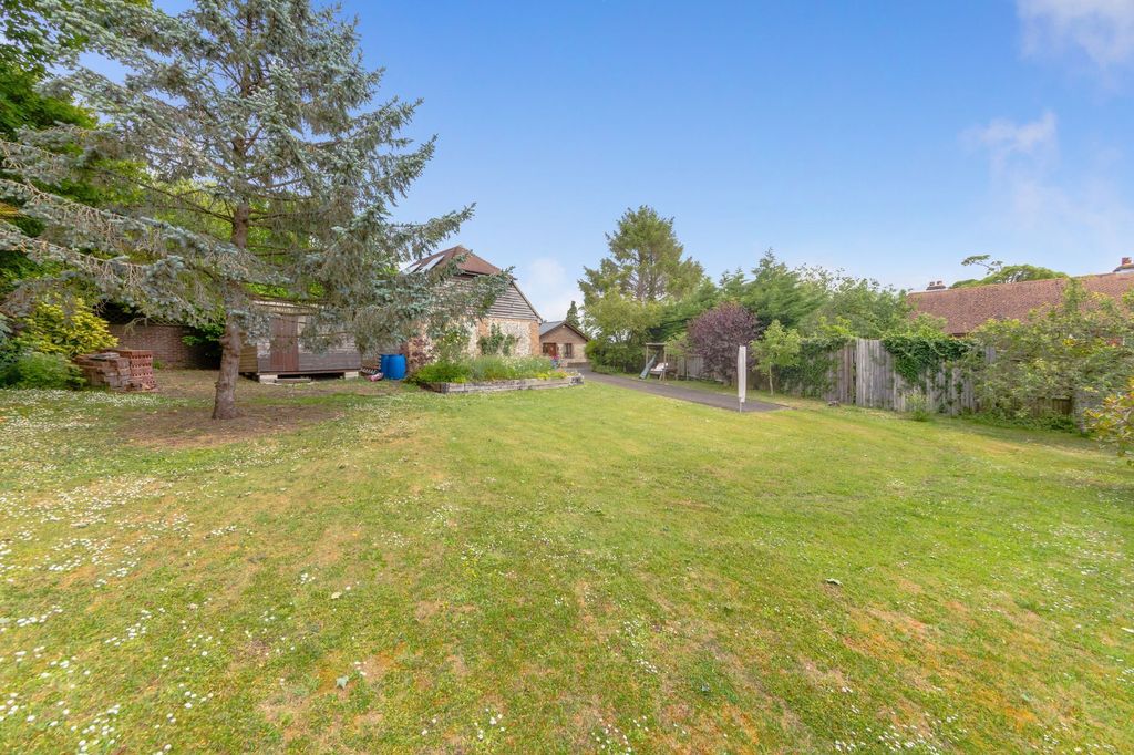 Property photo 3 of 21