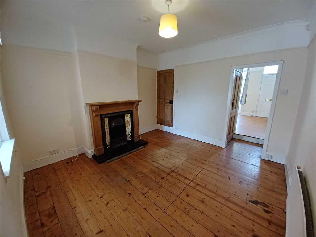 Property photo 3 of 9 Picture No. 15